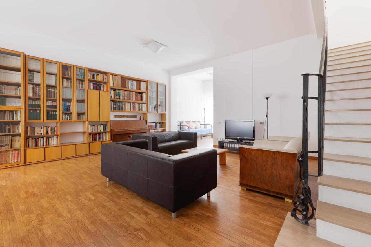 Ca' Stellini - Comoda Casa Indipendente Con Parcheggio Privato ミラノ エクステリア 写真
