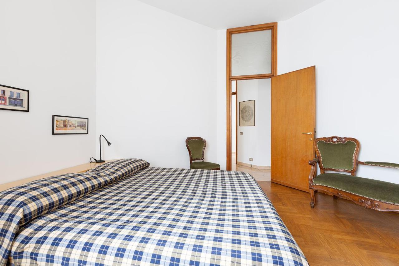 Ca' Stellini - Comoda Casa Indipendente Con Parcheggio Privato ミラノ エクステリア 写真